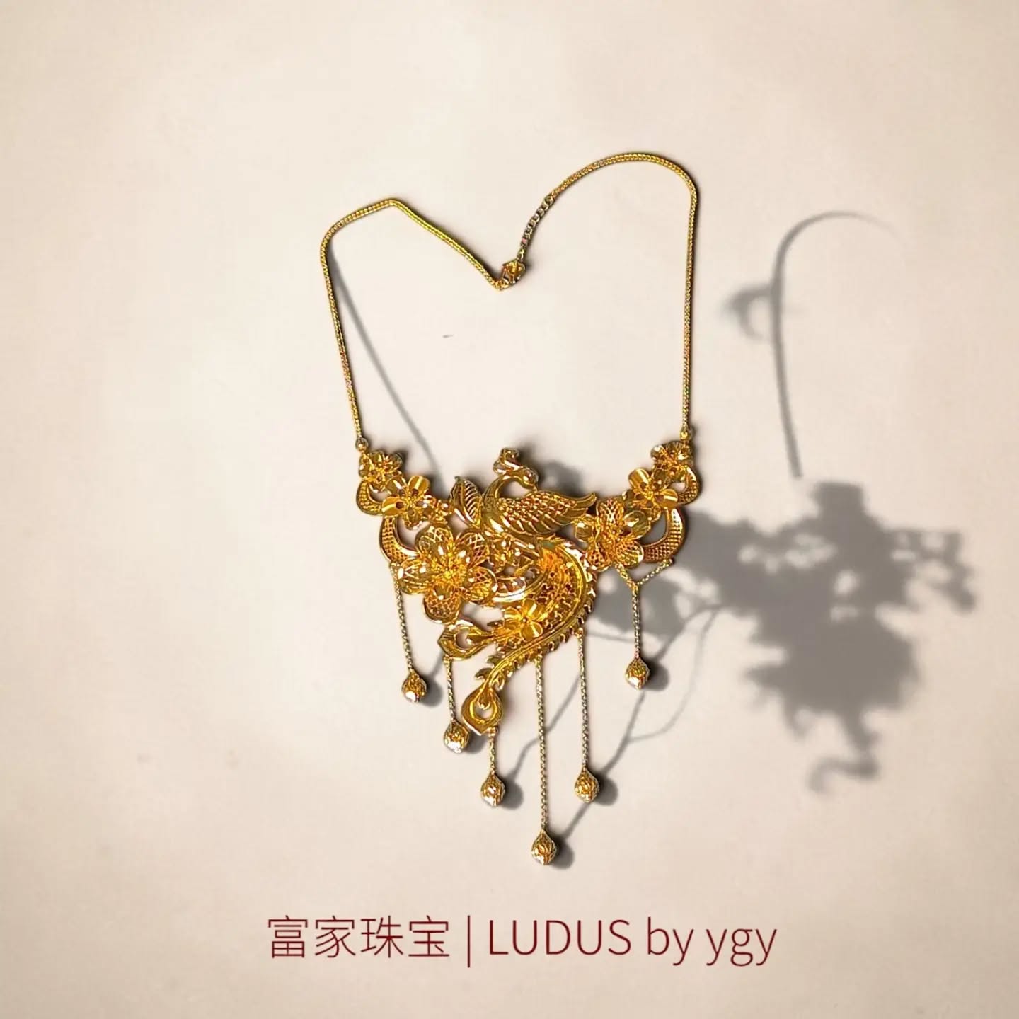 Exquisite Phoenix Gold Necklace