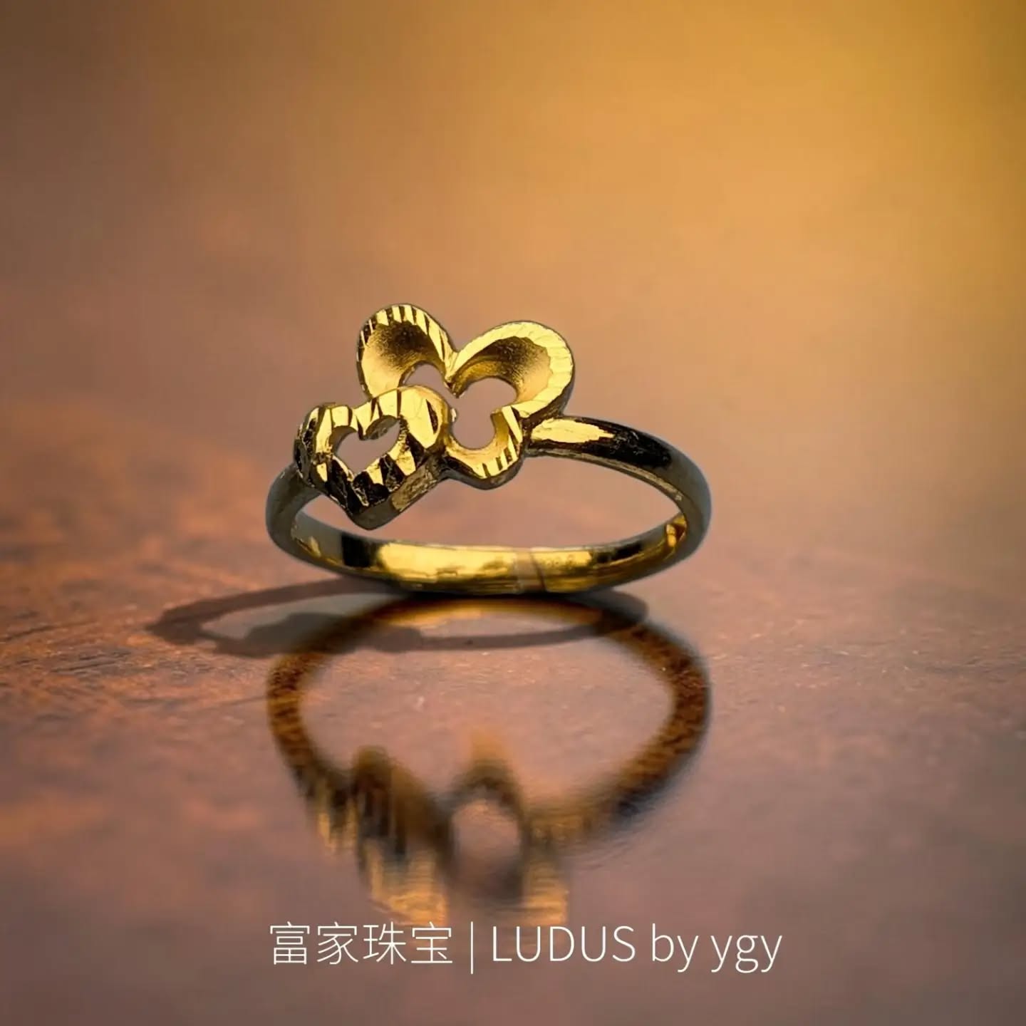 Exquisite Heart and Clover Ring