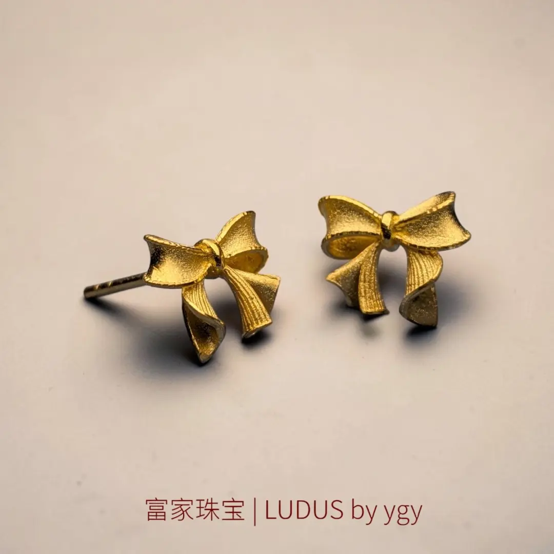 Elegant Bow Design Earrings
